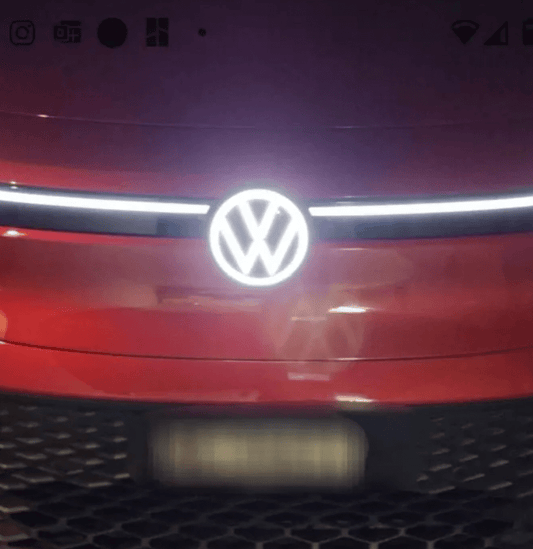 LED-badgekit voor VW ID.4, compatibel met auto's die zijn uitgerust met LED-lichtbalken aan de voorzijde - YURIK Accessoires