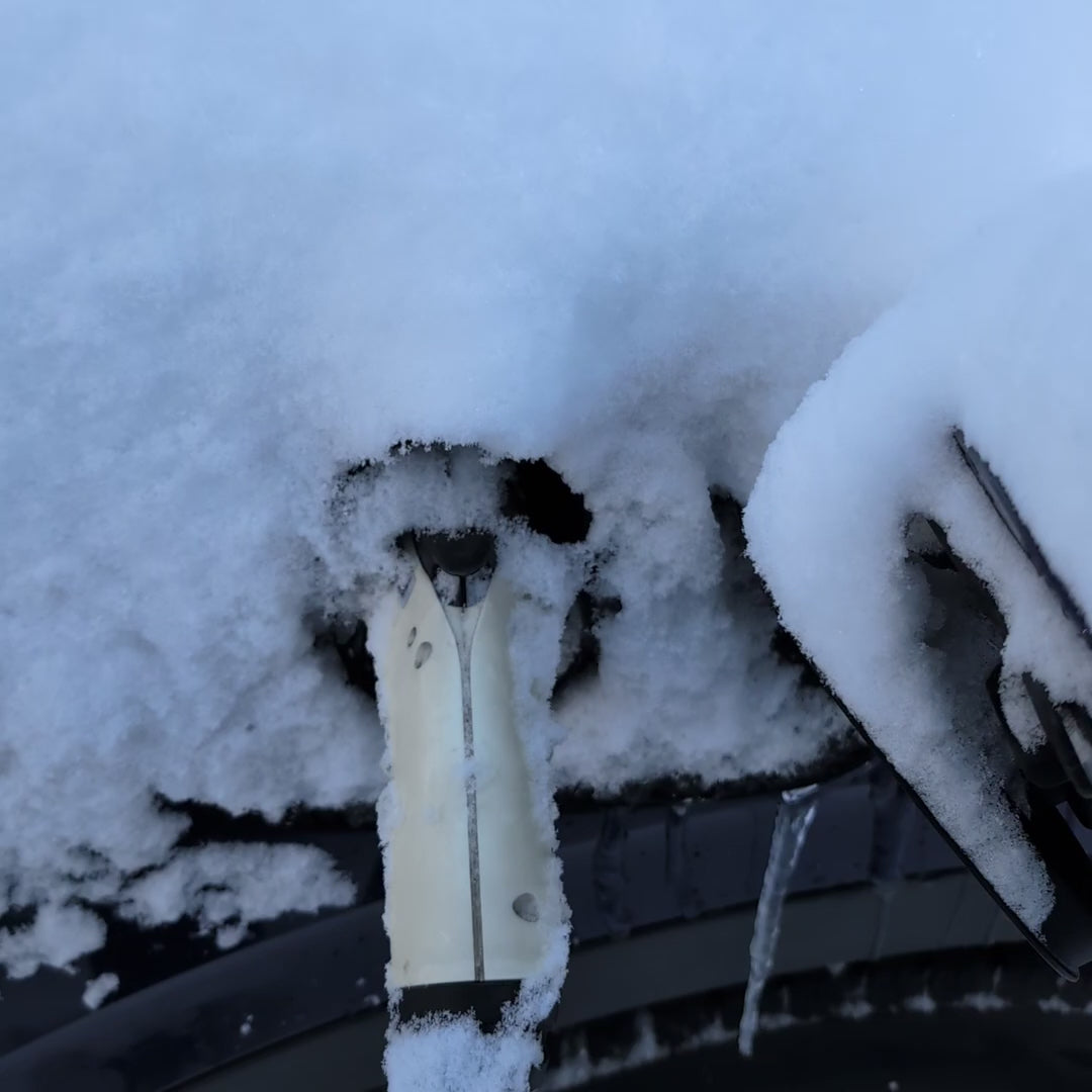 YURIK charging port snow cover installed on Volkswagen ID.4