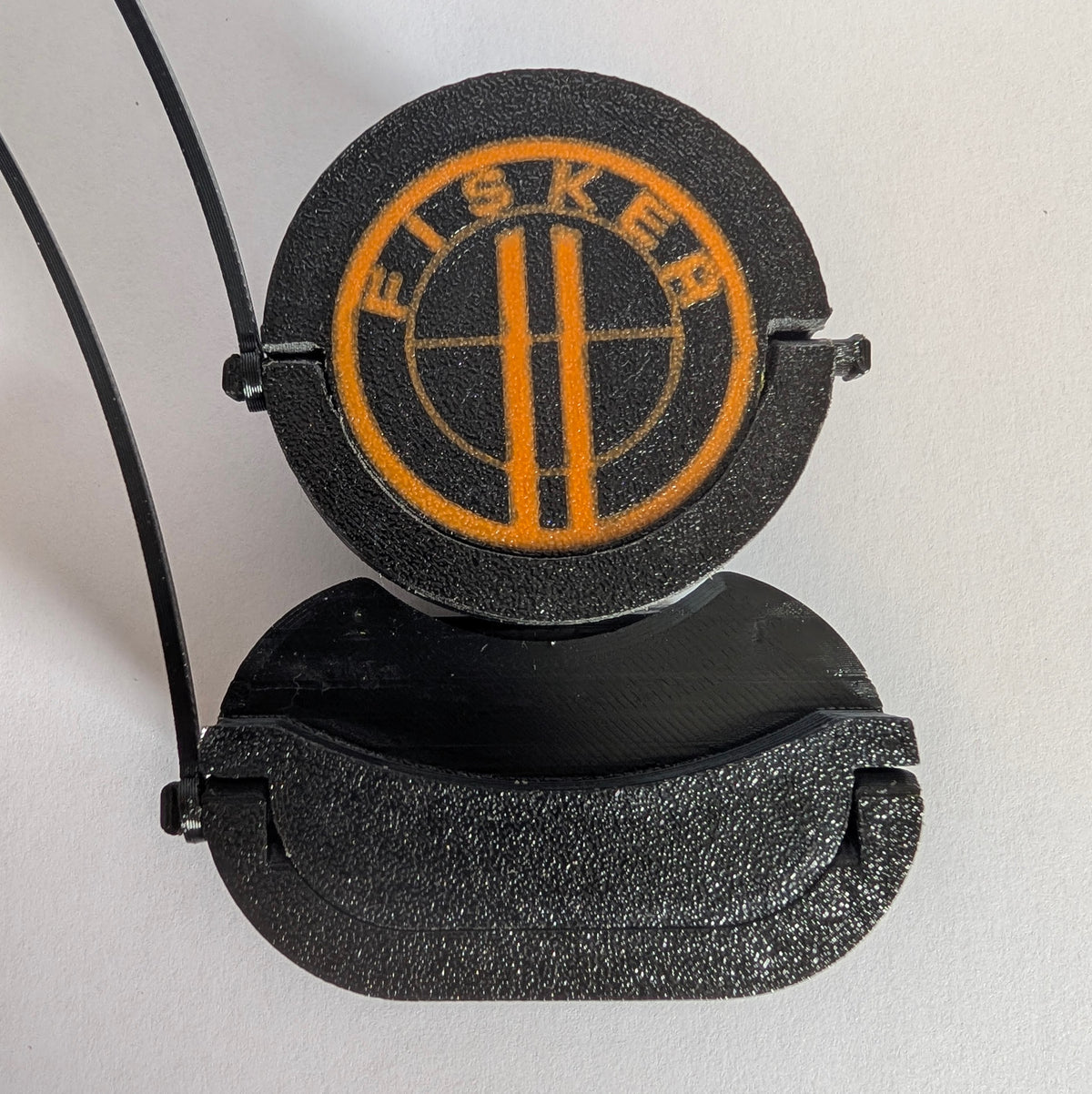 Electric vehicle charge port dust and moisture cover with low profile and swivel handle