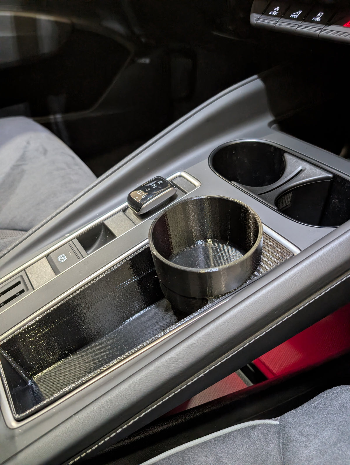 Middenconsole-inzetstuk met 75mm bekerhouder voor Skoda Enyaq / ELROQ