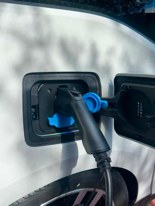 Hinged Charging Port CoverS for BMW i3  – Magnetic