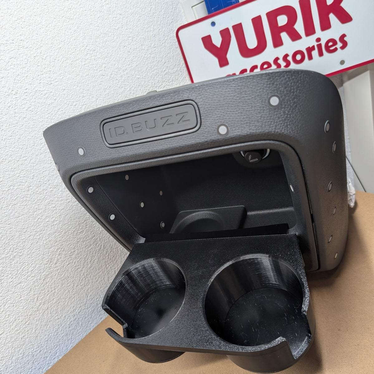 Bekerhouder voor Volkswagen ID.BUZZ Cargo. Verwijderbaar.