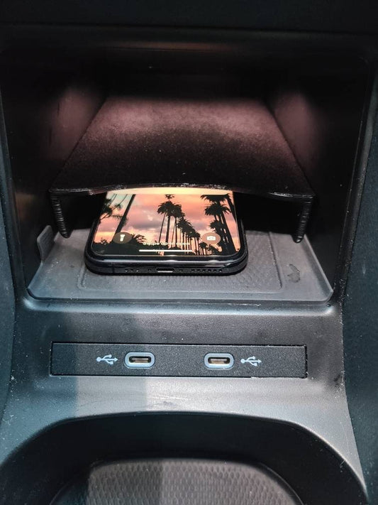Plankje voor draadloze oplader in VW ID4, ID.5, biedt ruimte aan twee telefoons in het compartiment, 3D-geprint - YURIK Accessories